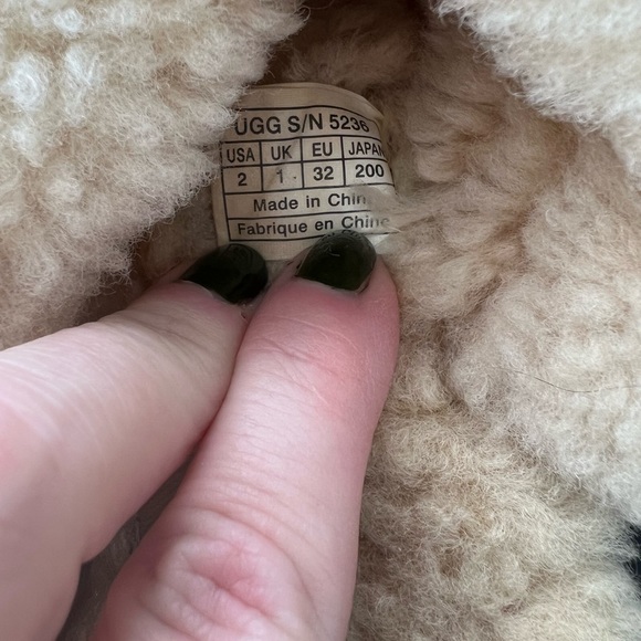 UGG shearling slippers - Picture 5 of 5